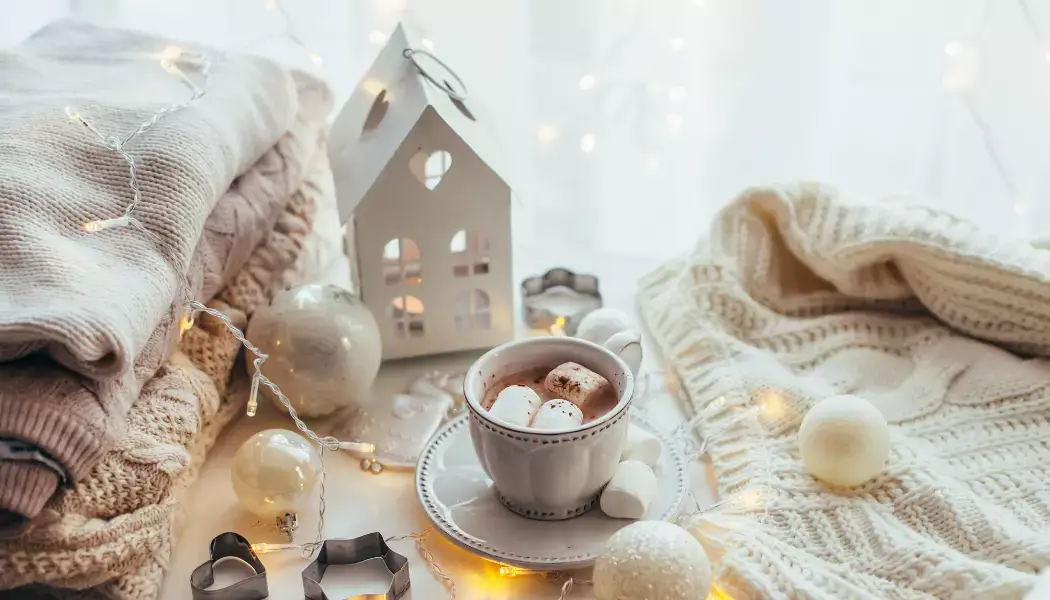 Weihnachtsbeleuchtung Stimmungsvolle Weihnachtsbeleuchtung. Hier entdecken.
