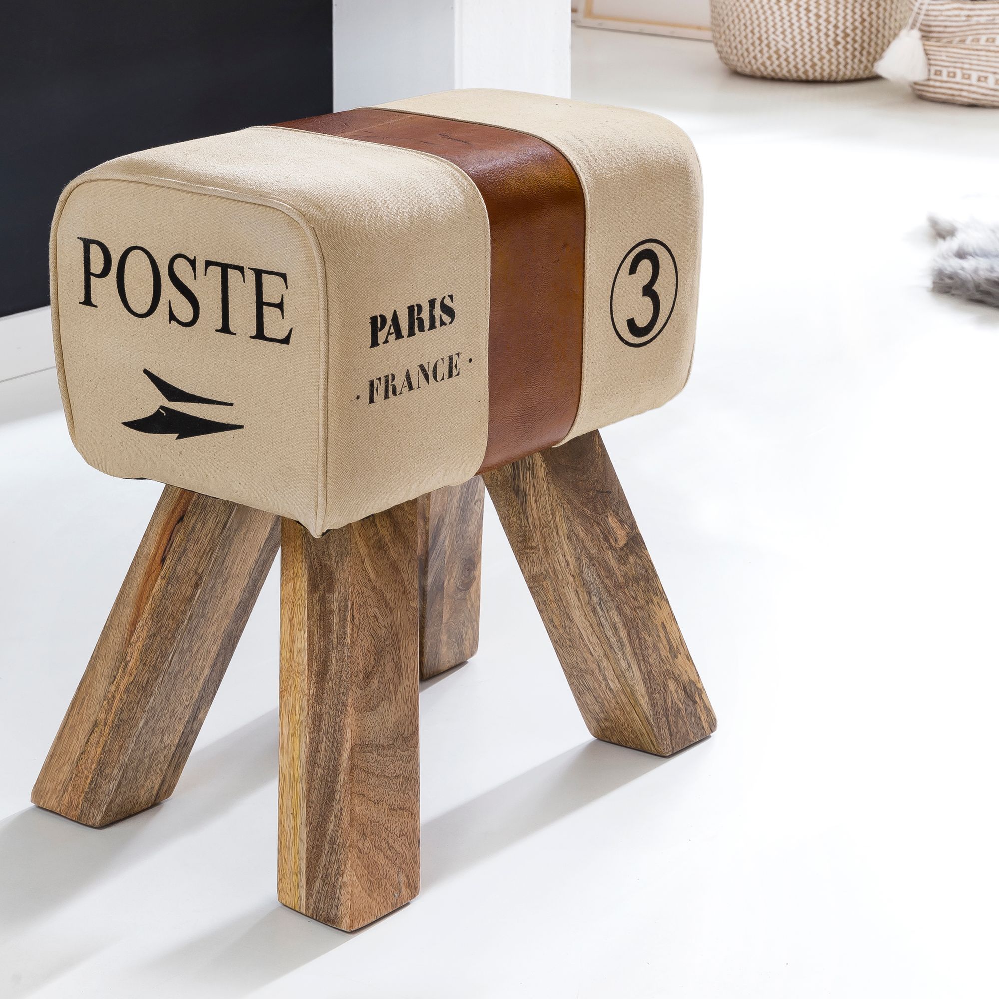 Hocker CHEPEN Hocker CHEPEN