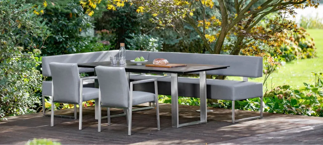 Ratgeber: Gartenmöbel richtig reinigen und pflegen Ratgeber: Gartenmöbel richtig reinigen und pflegen