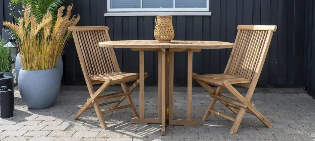 Ratgeber: Gartenmöbel richtig reinigen und pflegen Ratgeber: Gartenmöbel richtig reinigen und pflegen