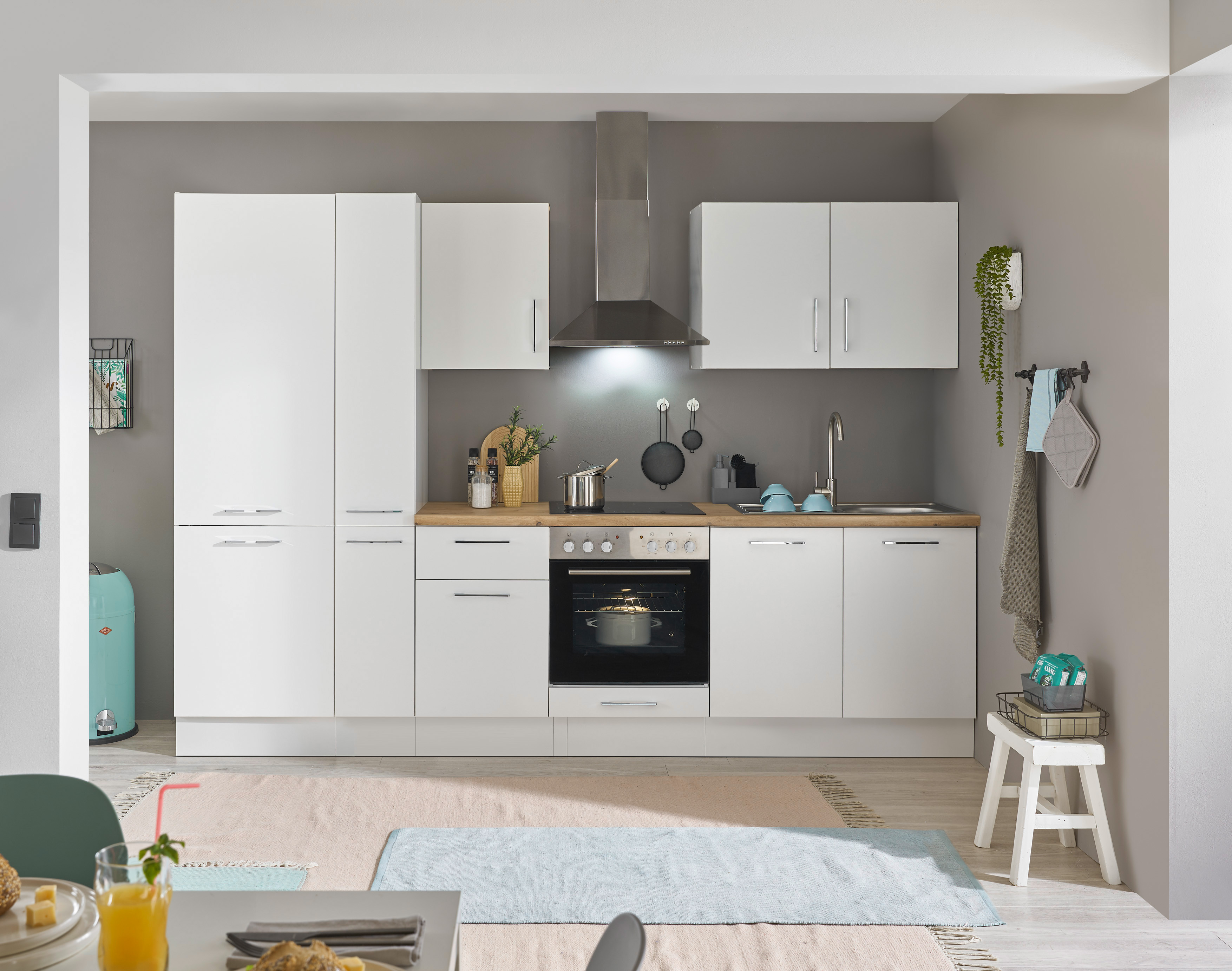 Küchenblock mit E-Geräten CORNWALL (Zeile-Kühlschrank-Apotheker) I