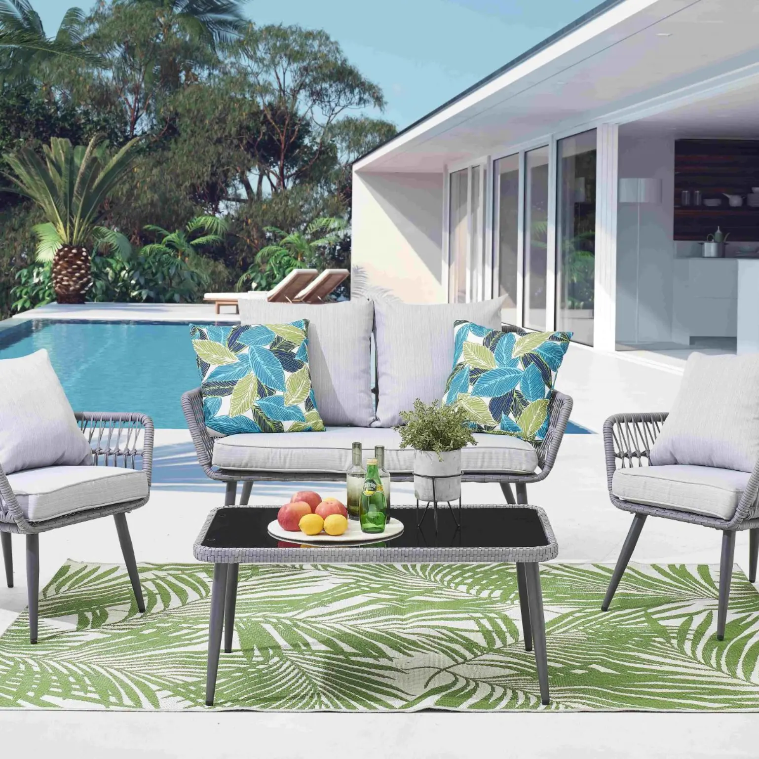 Ratgeber: Gartenmöbel richtig reinigen und pflegen Ratgeber: Gartenmöbel richtig reinigen und pflegen