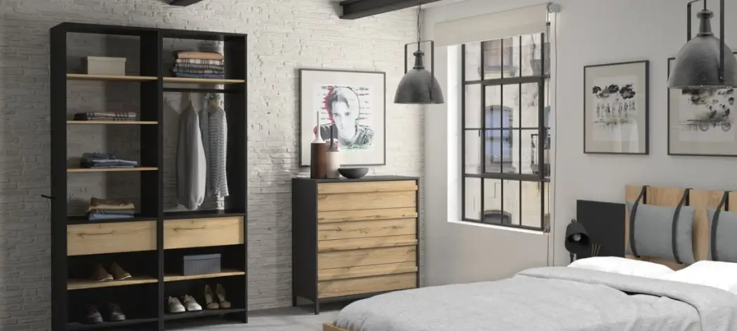 Schlafzimmer-Set MIMIZAN Schlafzimmer-Set MIMIZAN in Eiche Helvezia Holznachbildung kombiniert mit Absetzungen in Schwarz. Bestehend aus einer Bettanlage, einer Kommode, einem Schrank und einem Kissenset. Liegefläche 160x200cm